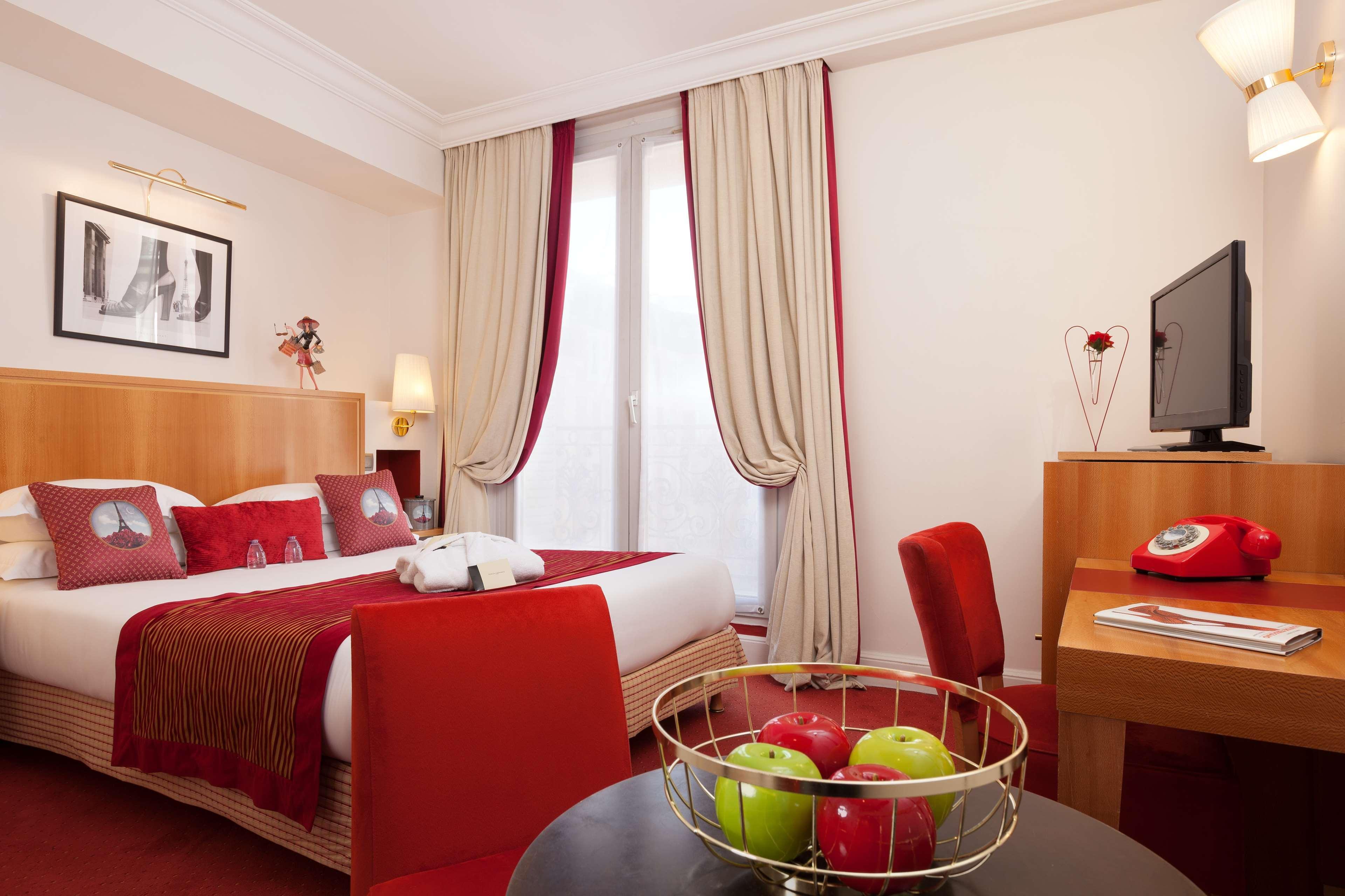 Hotel Waldorf Trocadero Tour Eiffel Paris Exterior photo