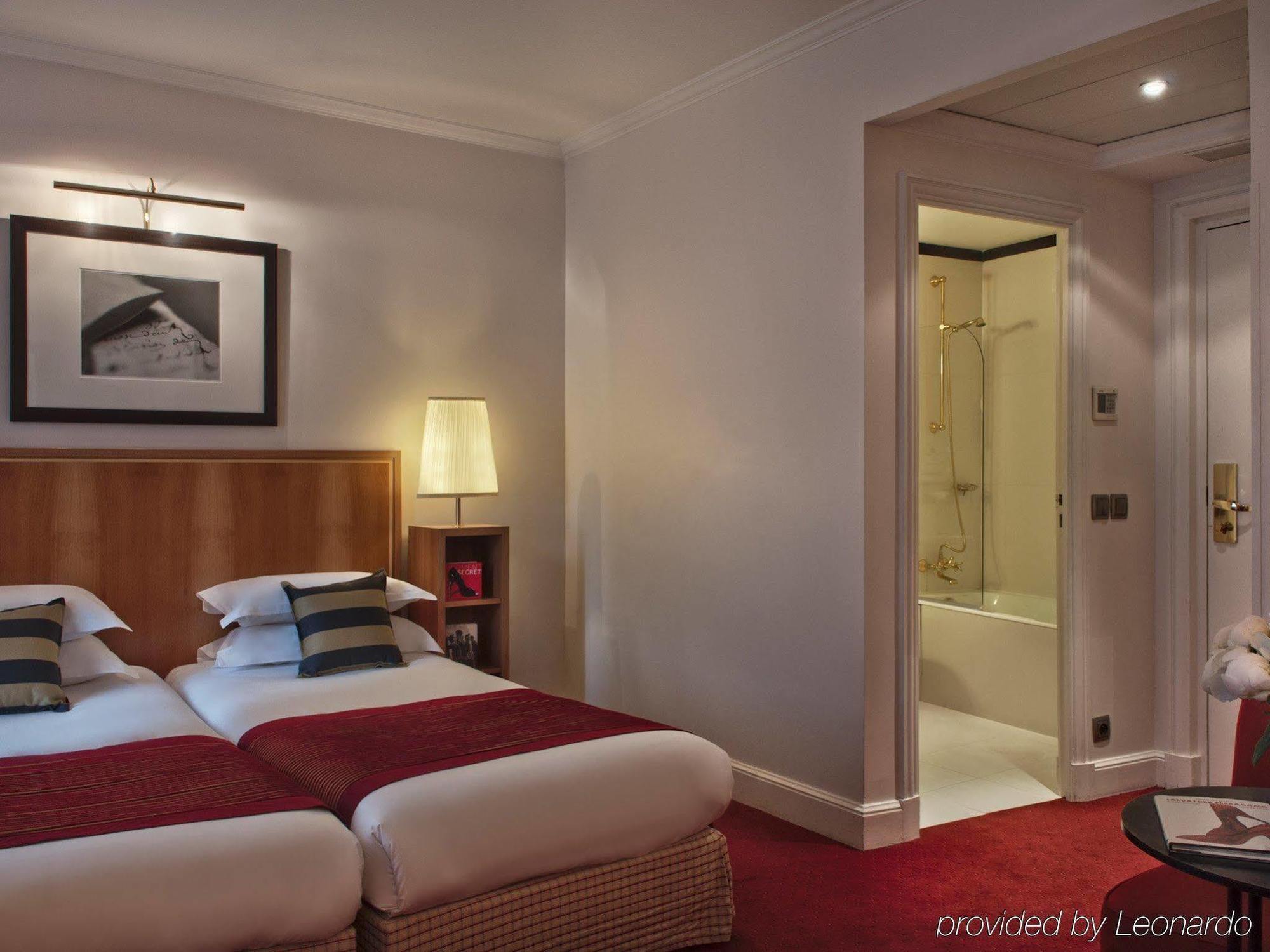 Hotel Waldorf Trocadero Tour Eiffel Paris Exterior photo
